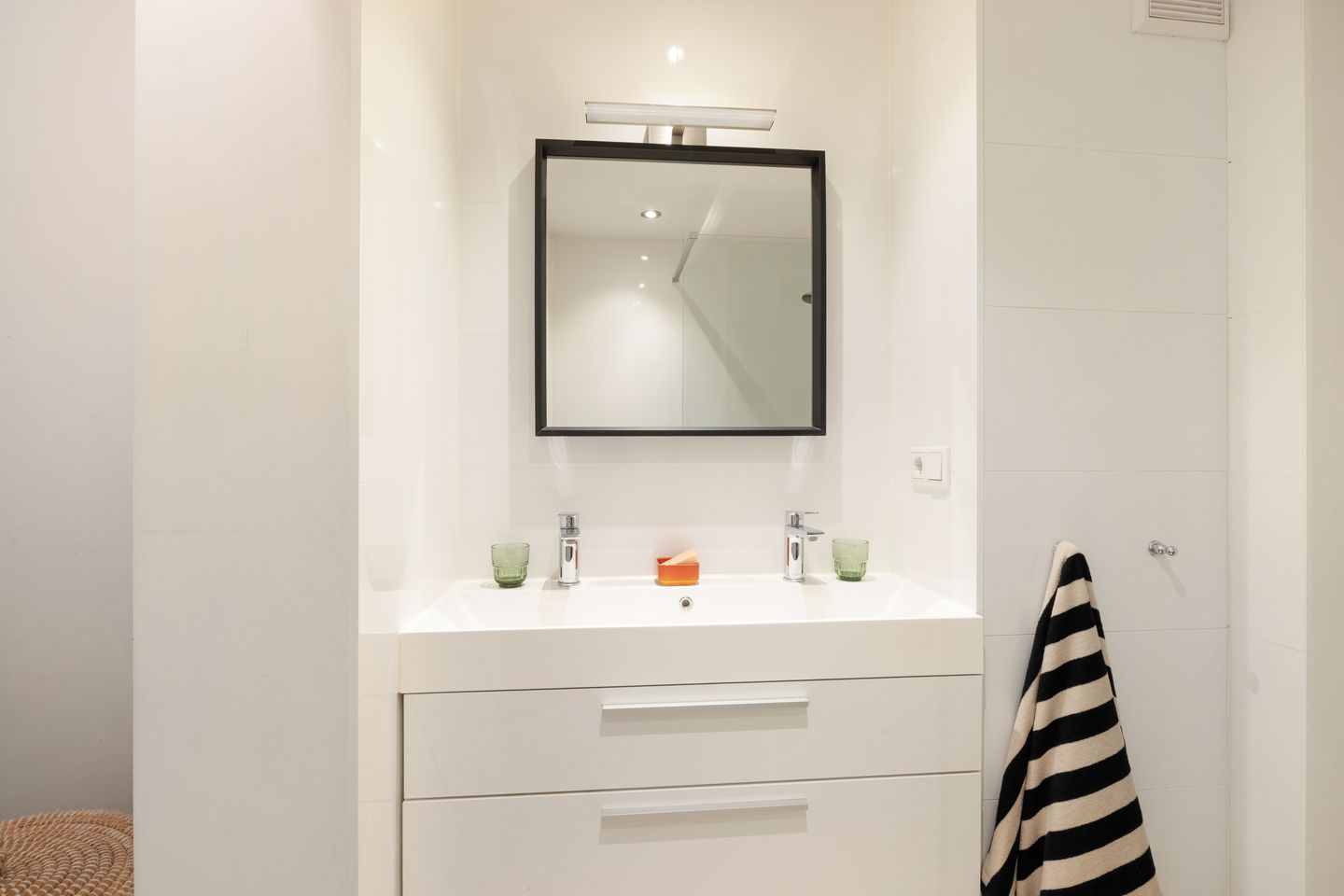 Foto 20 van Van Nijenrodeweg 158