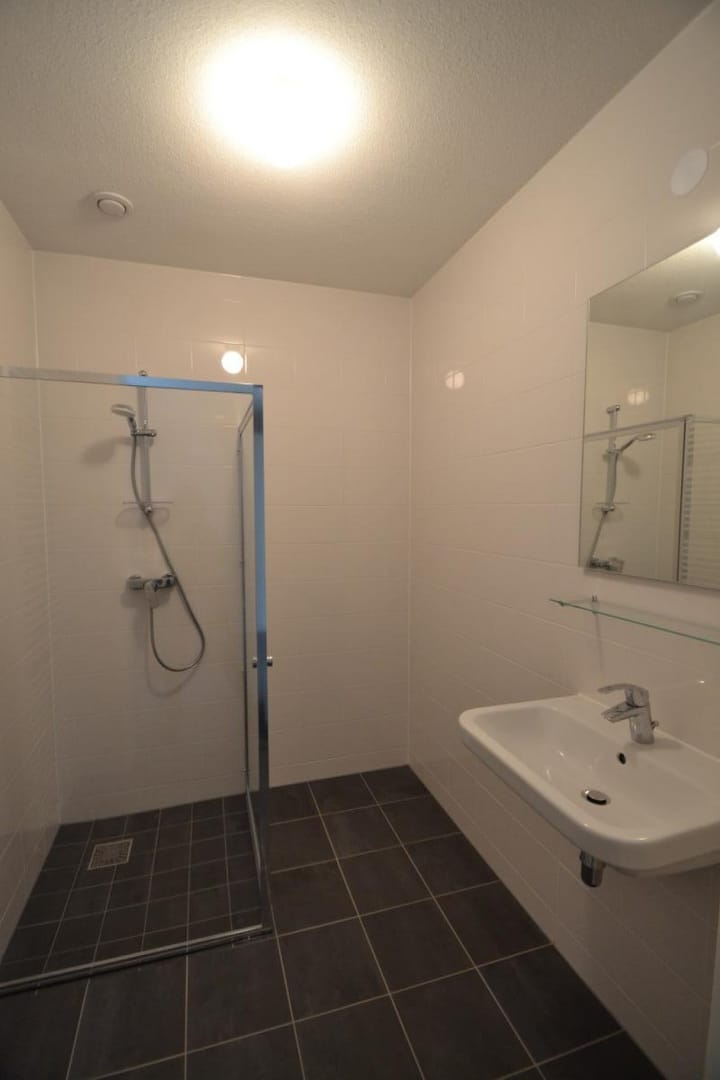 Foto 4 van Vrouw Avenweg 10