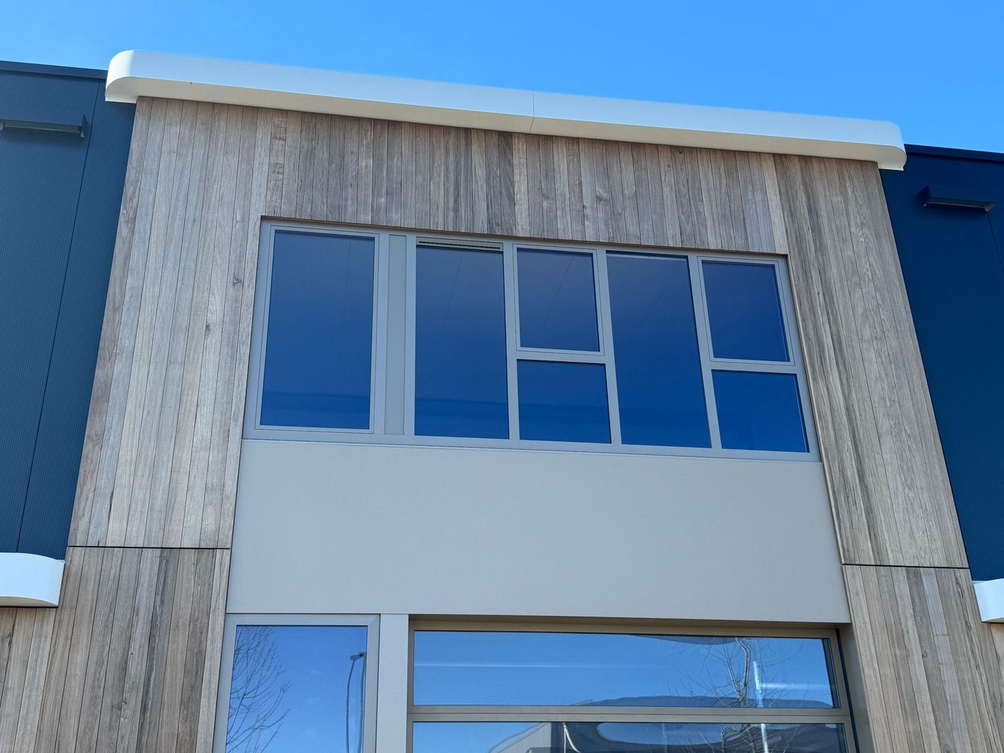 View photo 2 of Kruisbroeksestraat 18-03