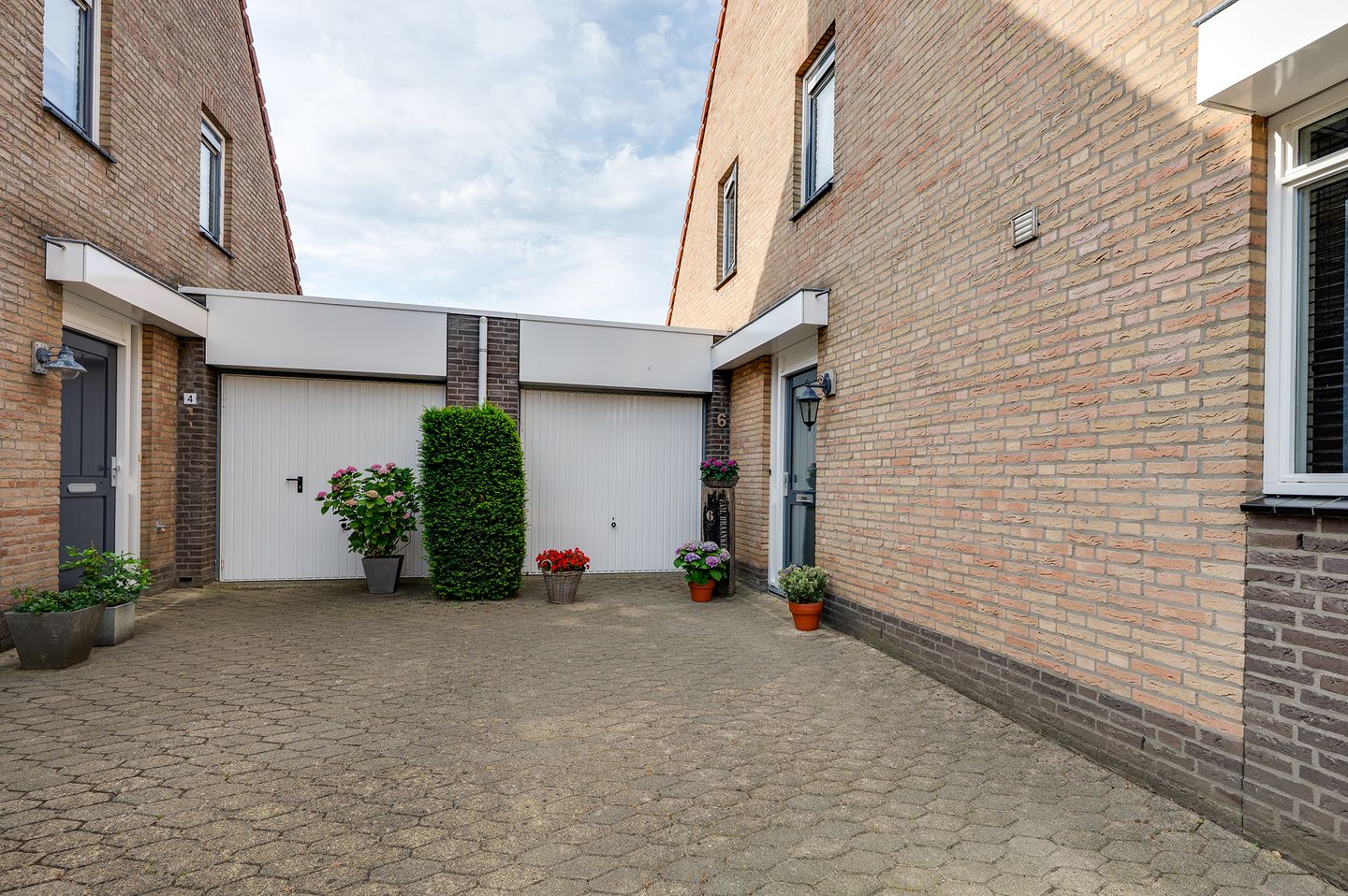 Foto 35 van Nikolaus Boutstraat 6