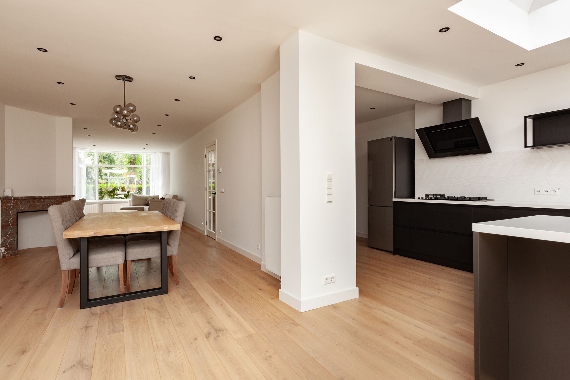 Foto 9 van Van Zuylen van Nijeveltstraat 196