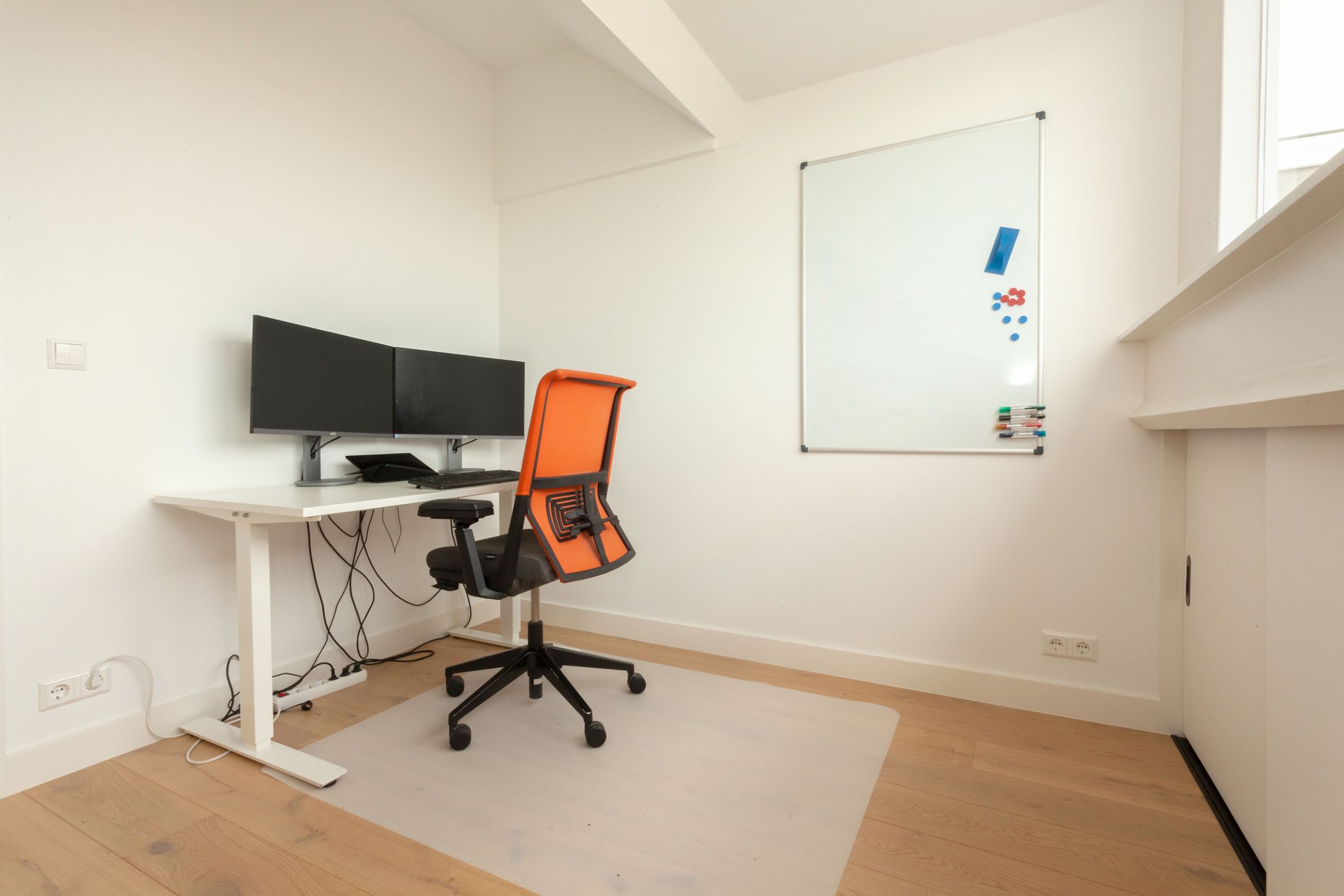 Foto 30 van Van Zuylen van Nijeveltstraat 196