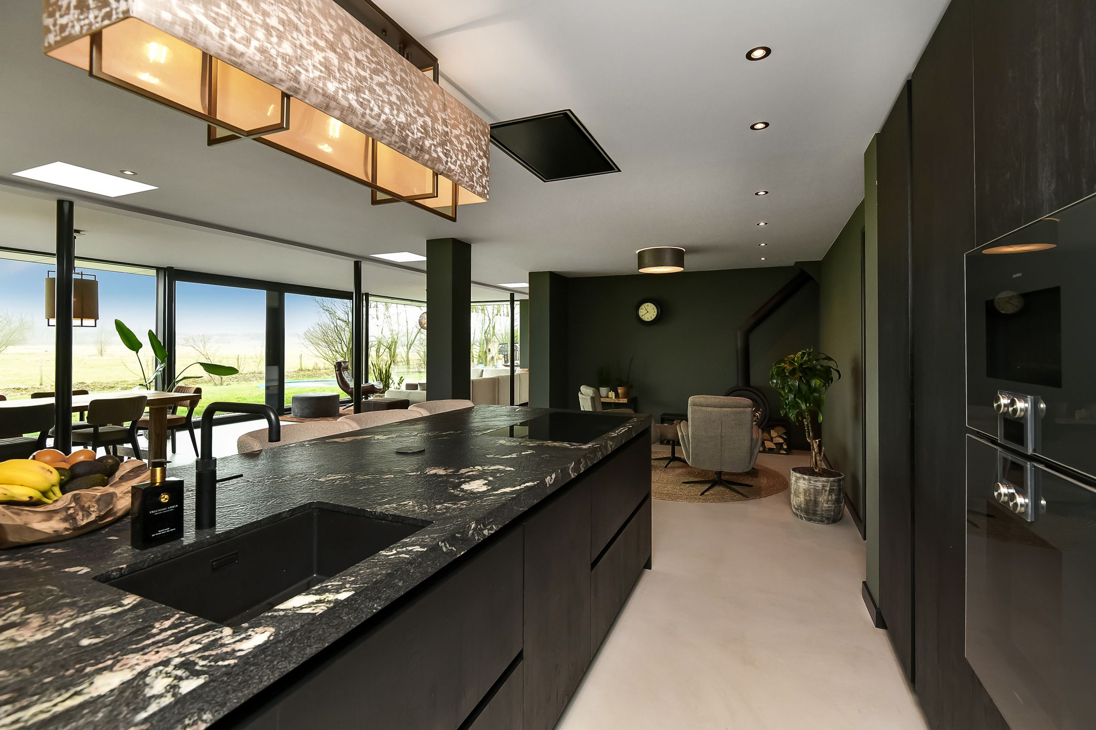 Foto 33 van Rijkerswoerdsestraat 10