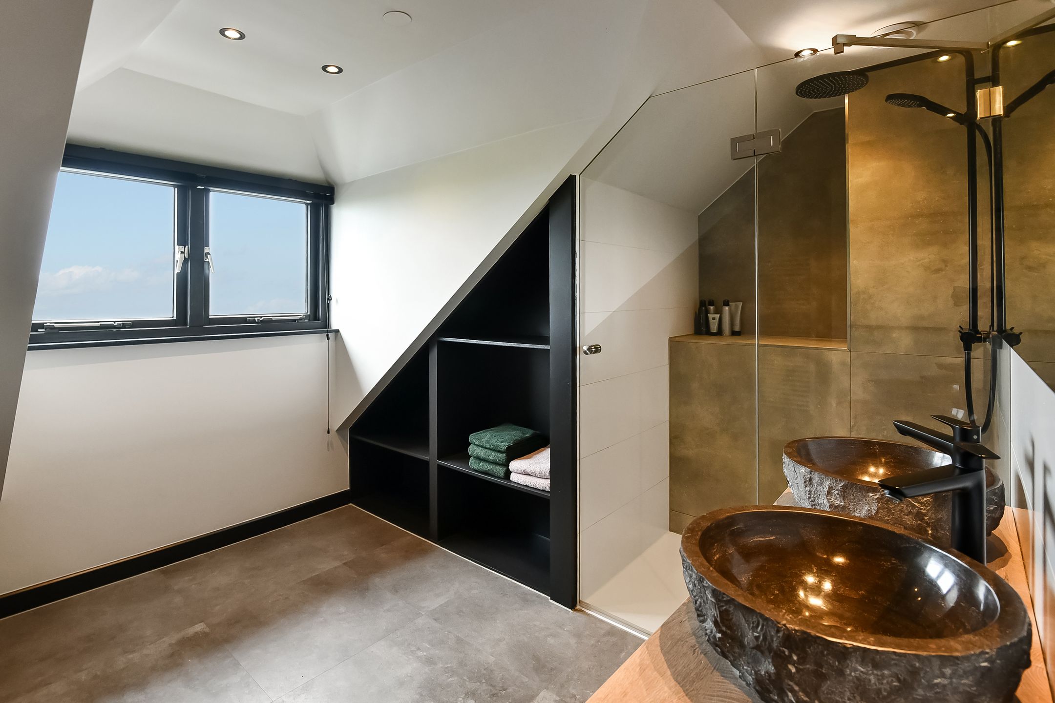 Foto 63 van Rijkerswoerdsestraat 10