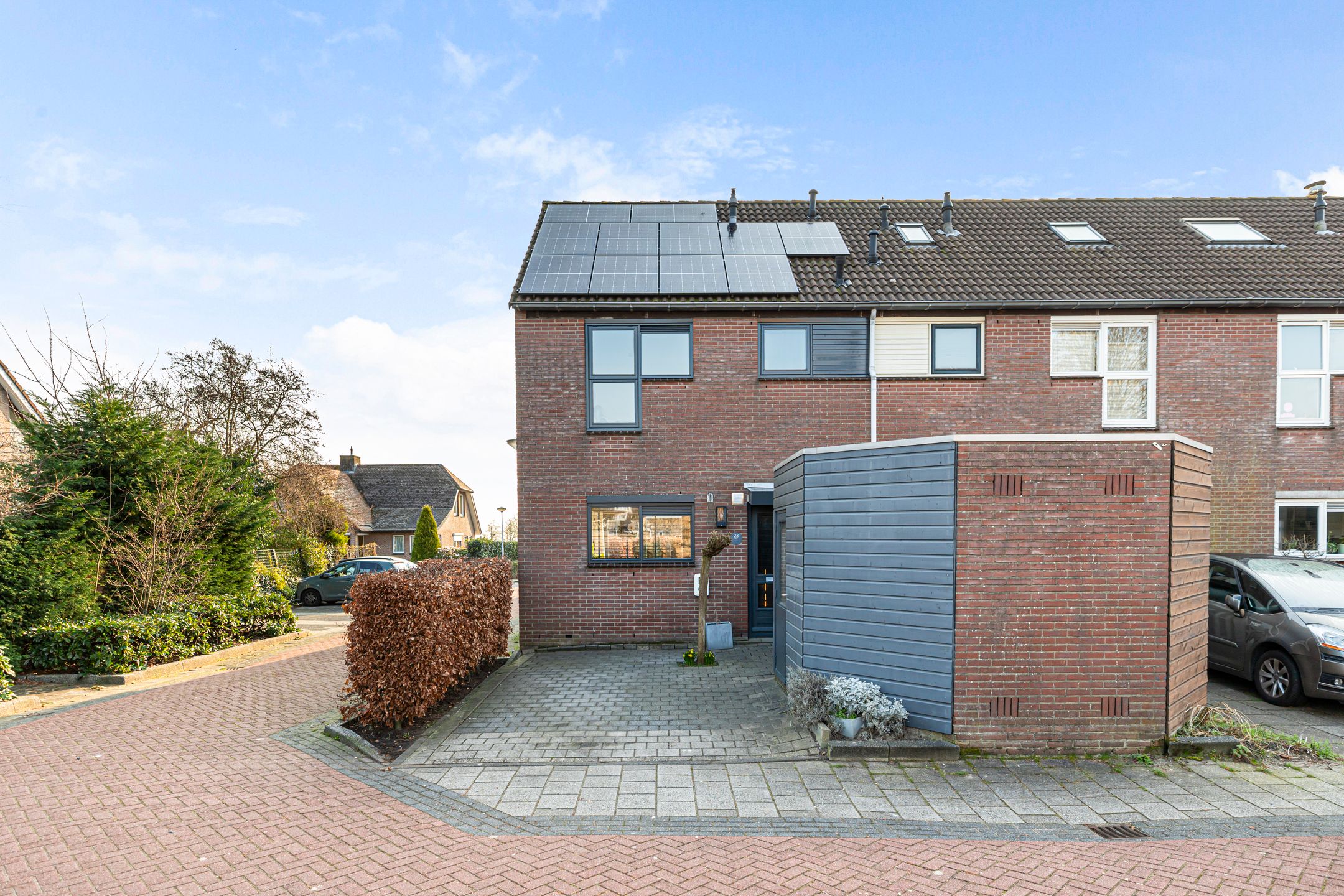 Buying a house in The Netherlands., Melde 23