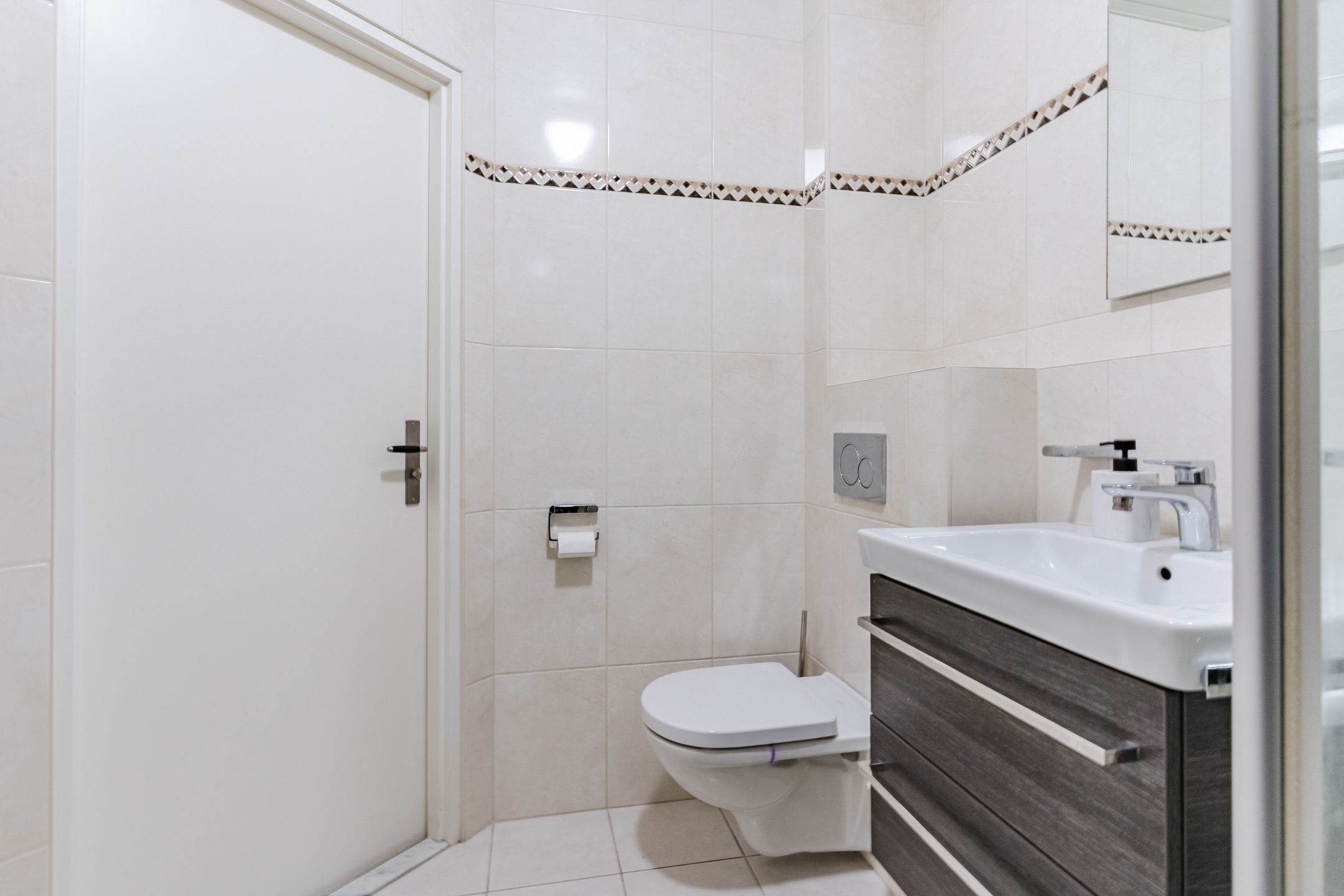 Foto 39 van Willibrorduslaan 10-F