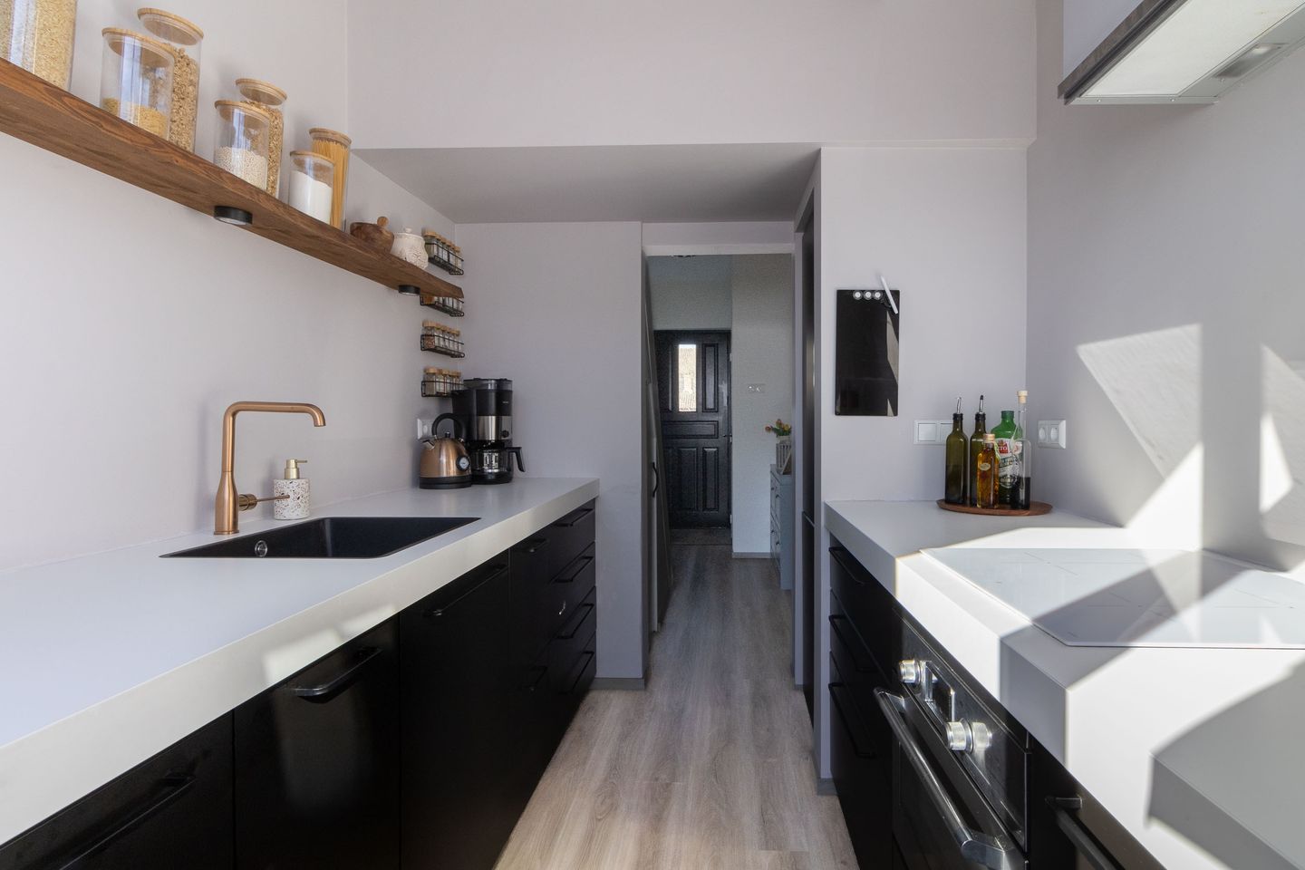 Foto 10 van Almarestraat 16