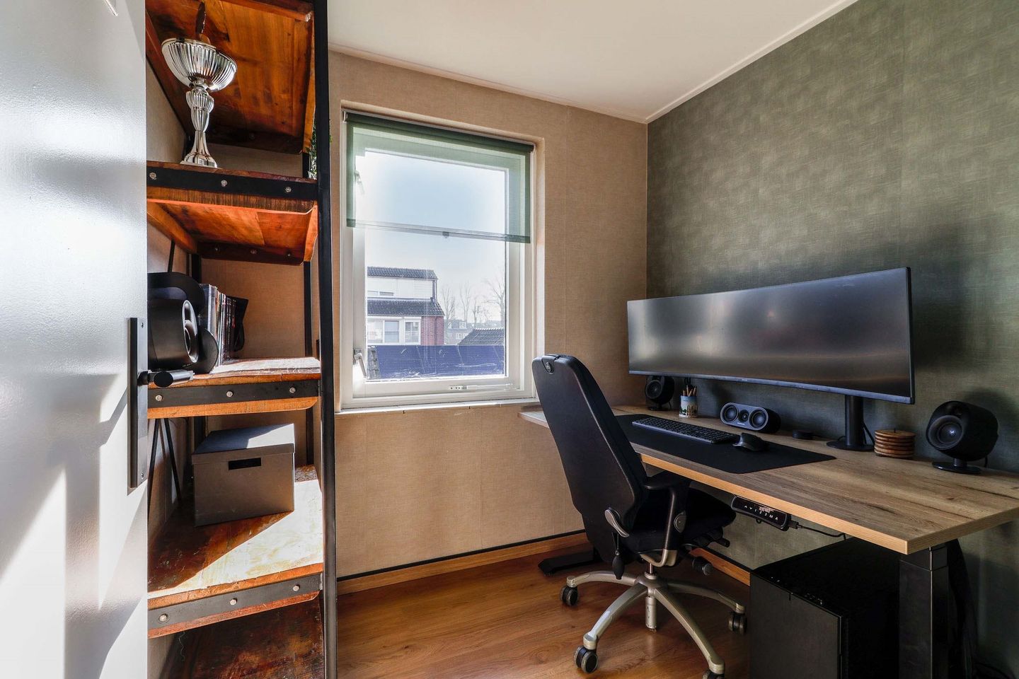 Foto 19 van Almarestraat 16