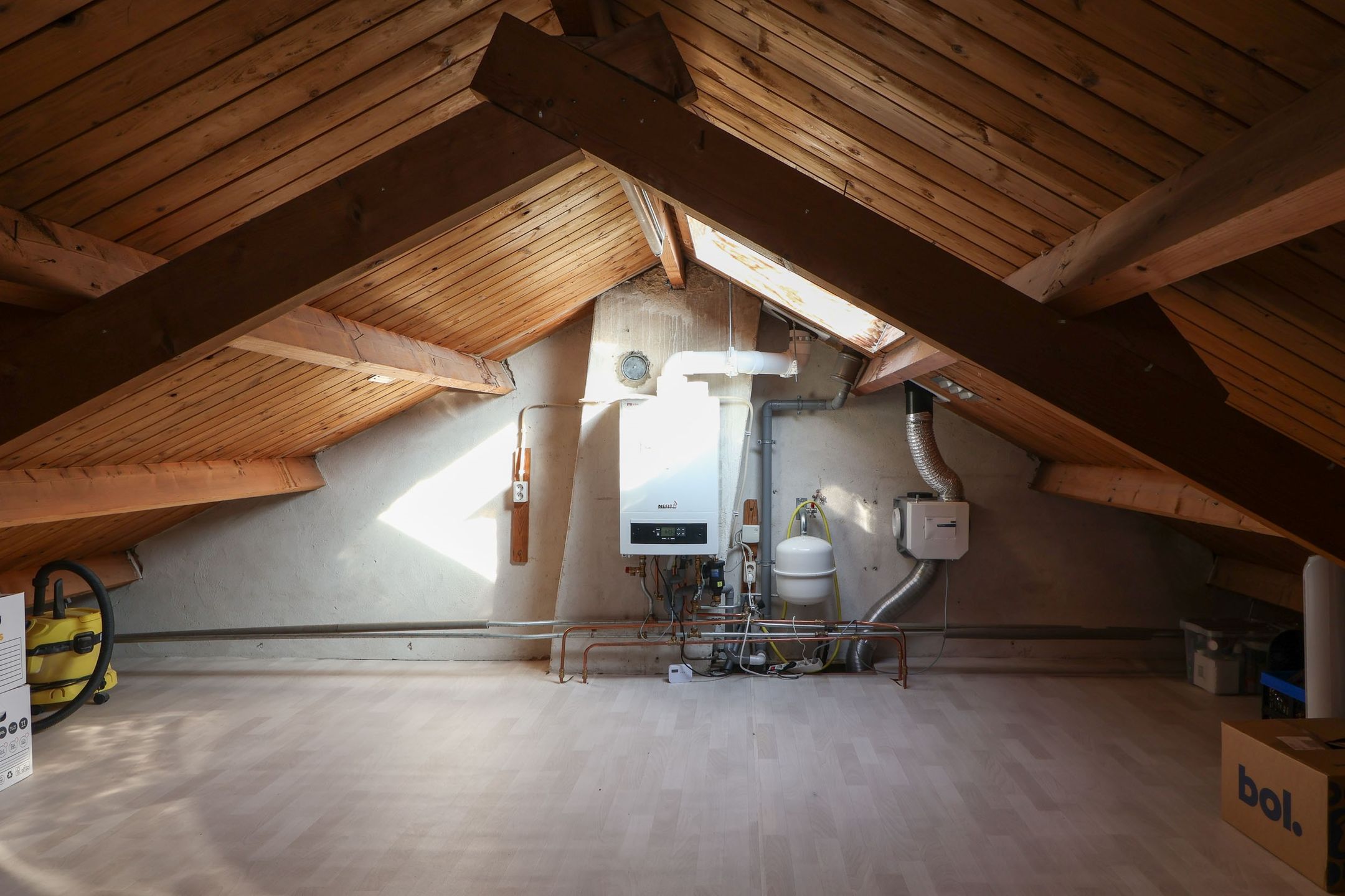 Foto 27 van Almarestraat 16