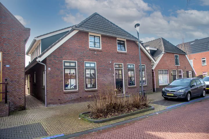 Photo 2 of Haarstraat 87