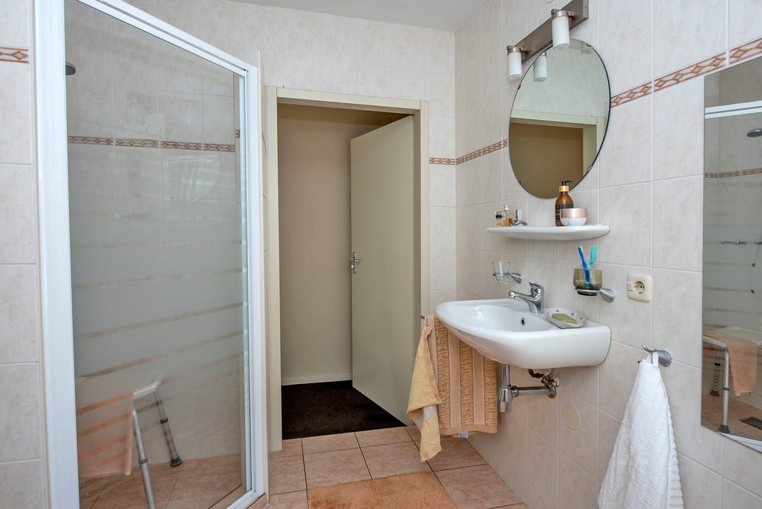 Photo 17 of Haarstraat 87