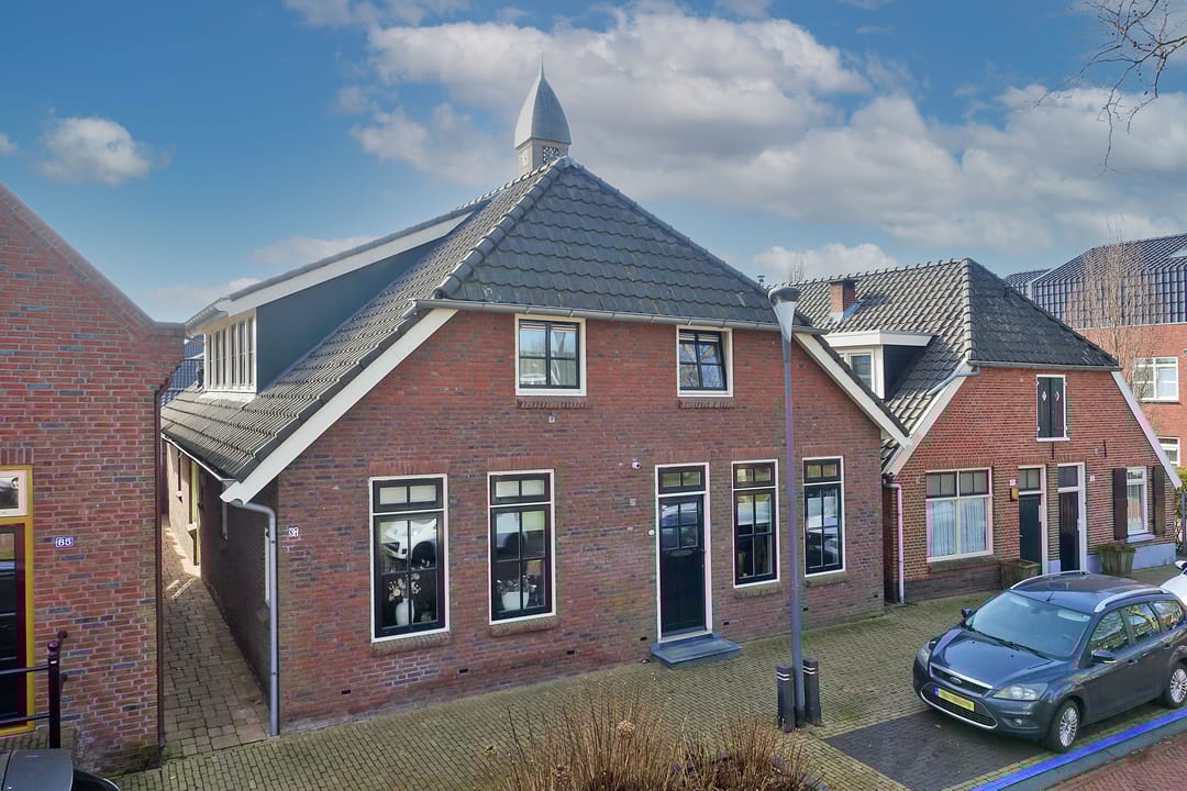 Photo 32 of Haarstraat 87