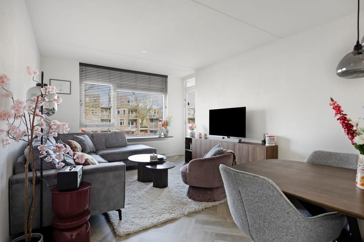 Foto 2 van Velmolenweg 27