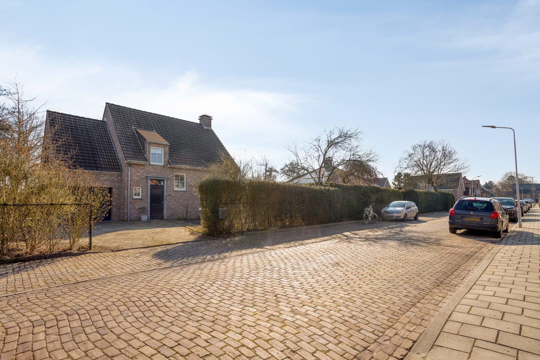 Photo 2 of Oudeweg 18