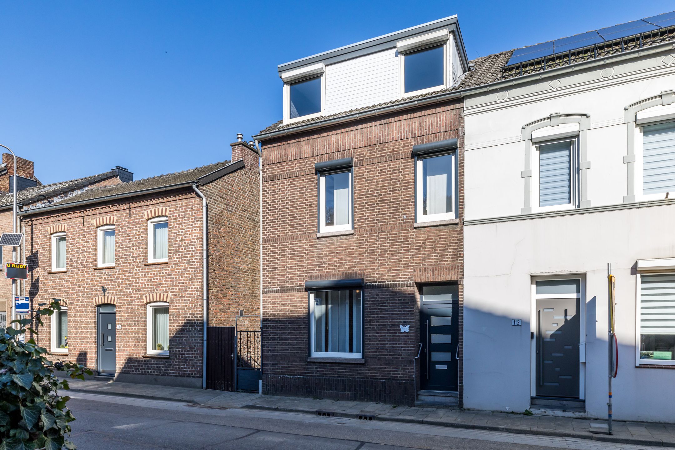 Photo 39 of Meuserstraat 114