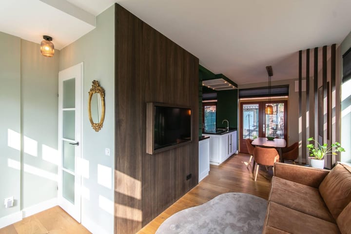 Photo 3 of Begoniastraat 2