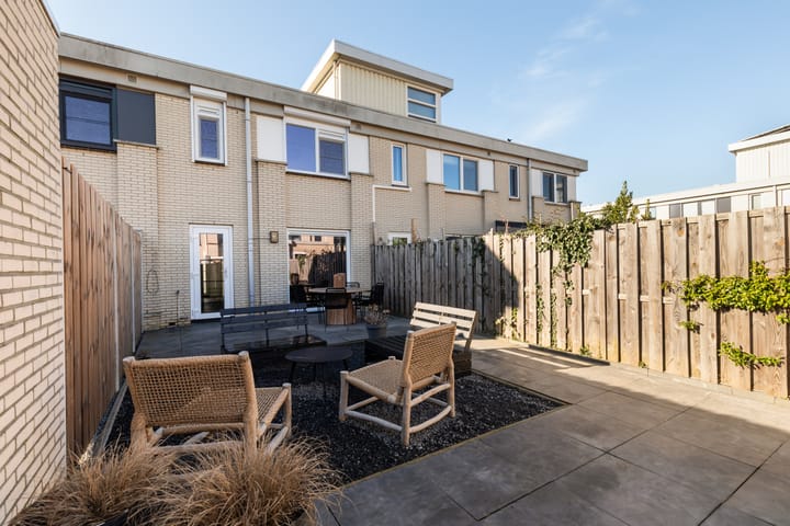 Foto 5 van Iroko 267