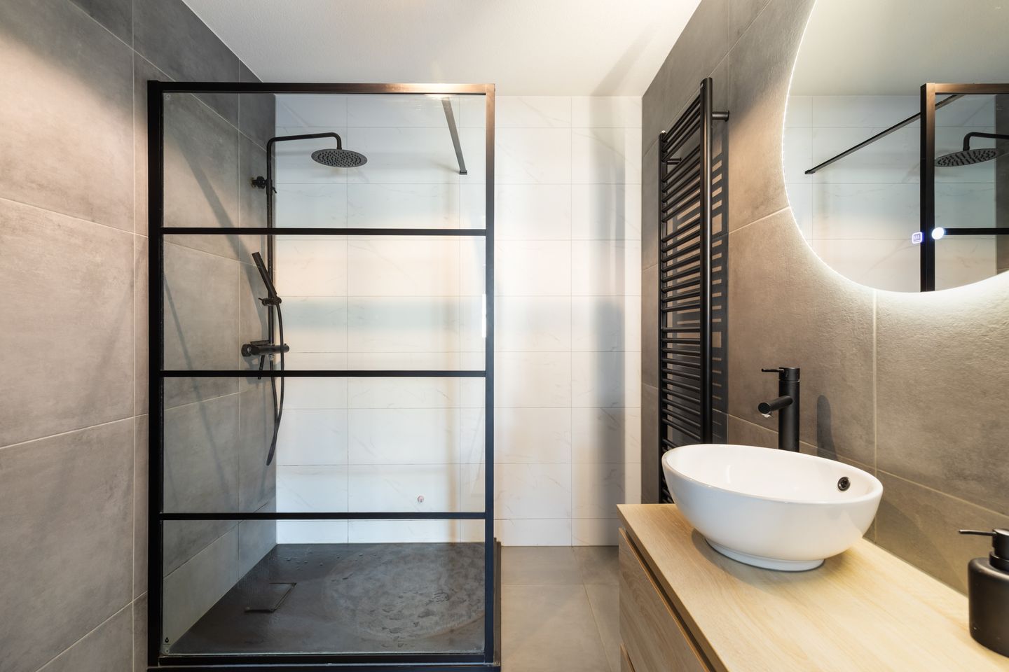 Foto 35 van Iroko 267