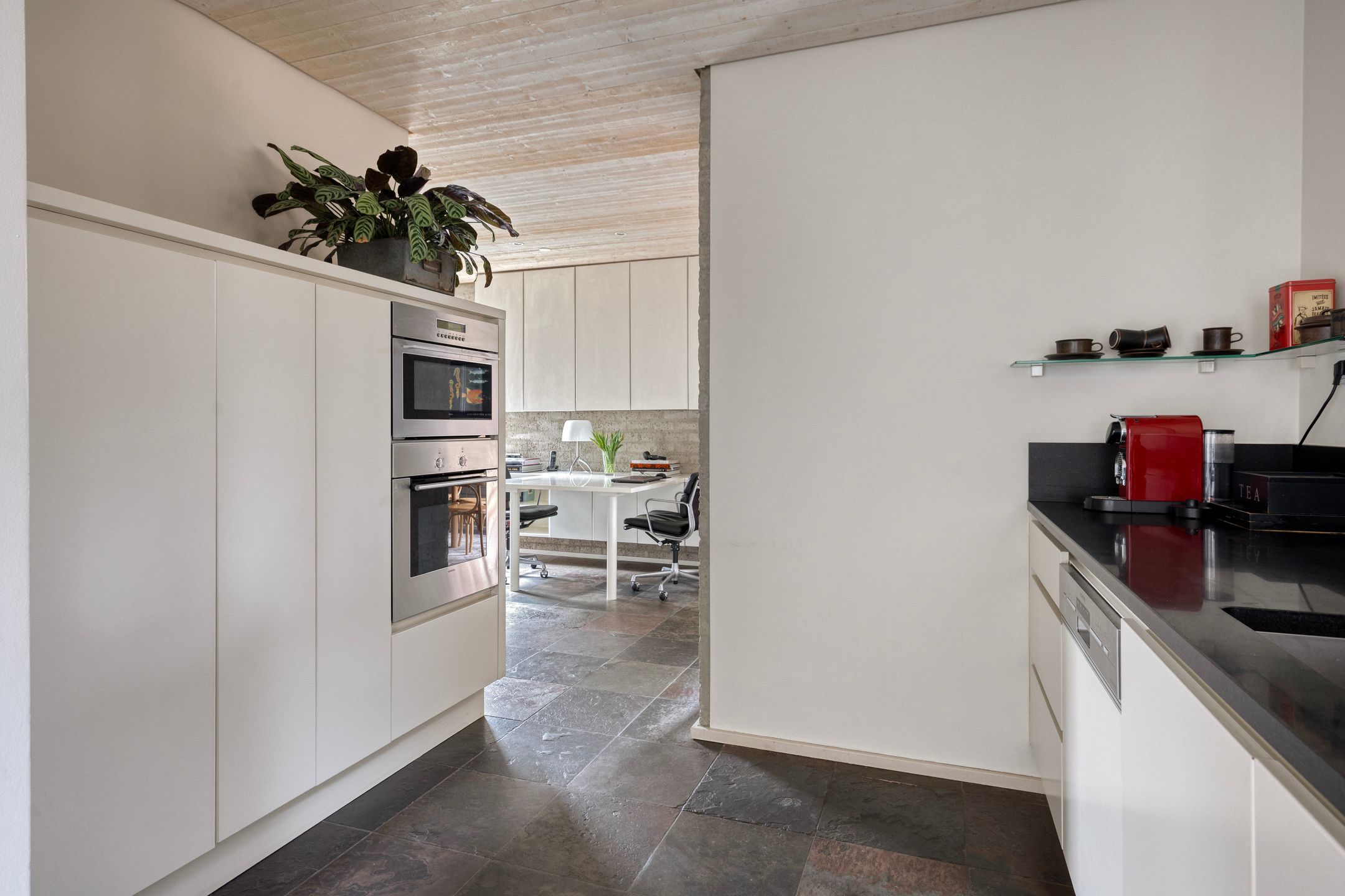 Foto 15 van Dr. van Beurdenstraat 3