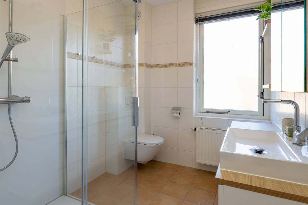 Spacious Terraced House with Veranda and Storage in Child-Friendly Hulshorst — 23