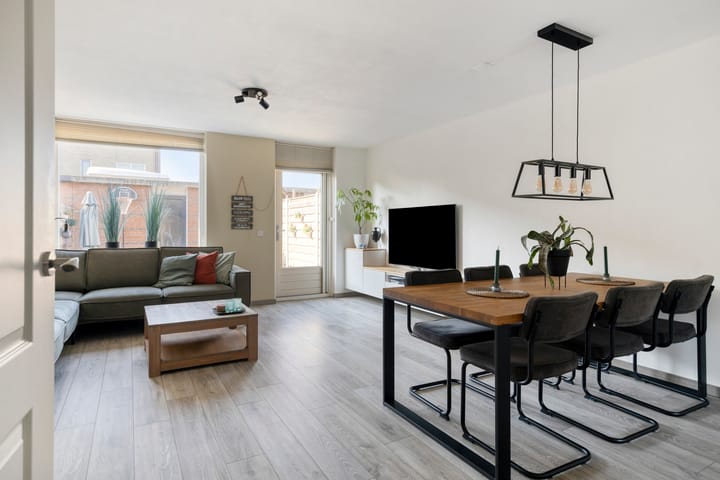 Photo 3 of Marguerite Durasstraat 4