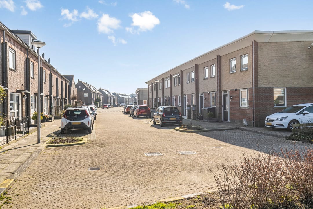 Photo 28 of Marguerite Durasstraat 4