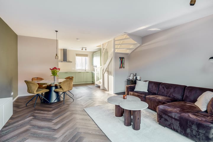 Mr Iman Caustraat 32