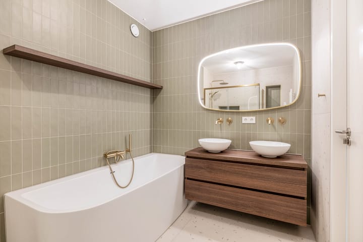 Mr Iman Caustraat 32