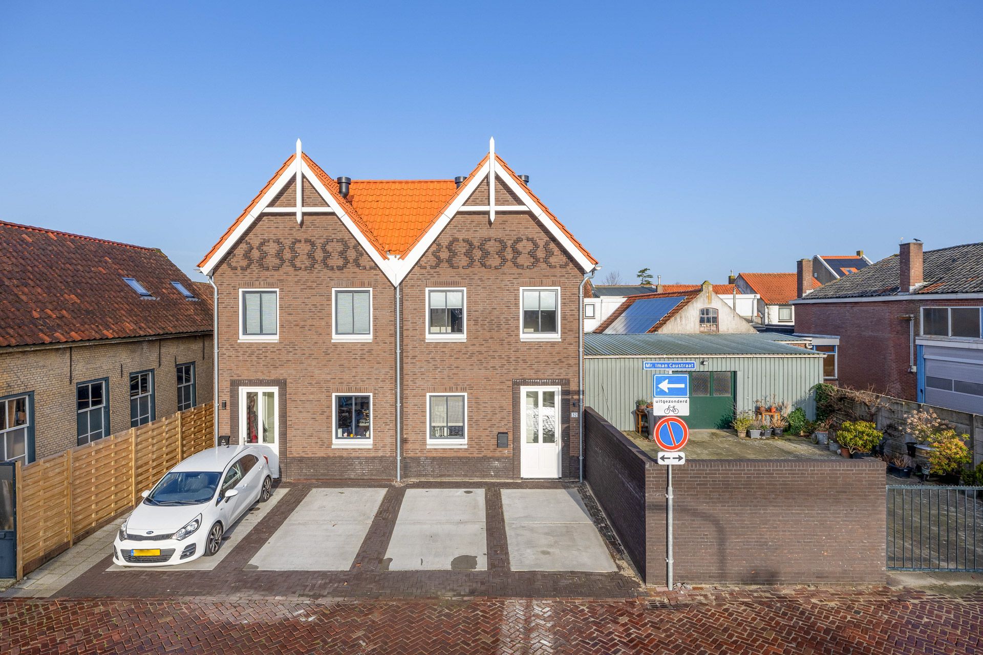 Buying a house in The Netherlands., Mr Iman Caustraat 32