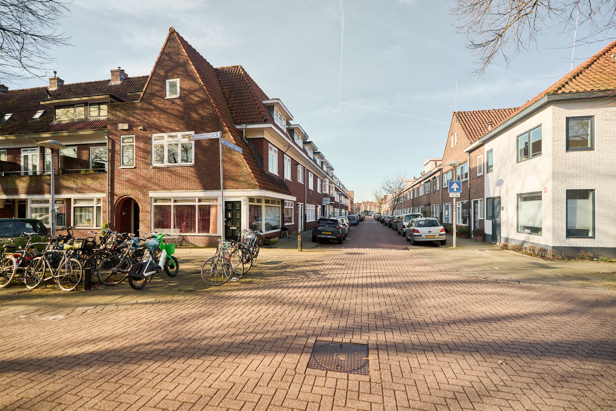 Spacious Ground Floor Apartment with Cellar in Popular Zuilen Neighborhood — 24