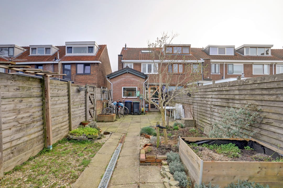 Photo 32 of Prins Bernhardstraat 57