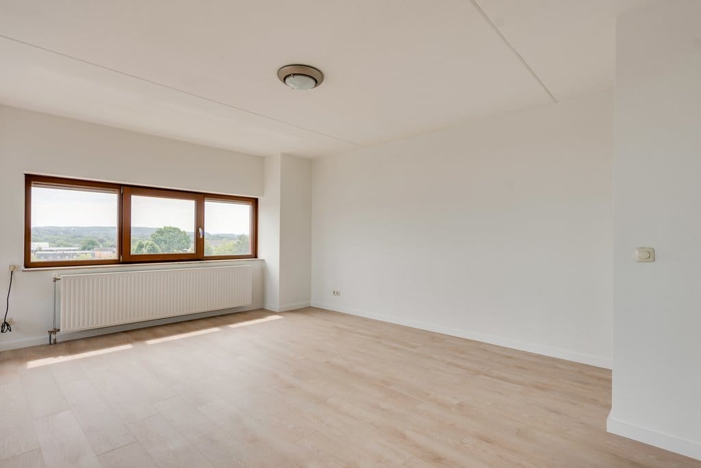 Photo 12 of Brugstraat 53