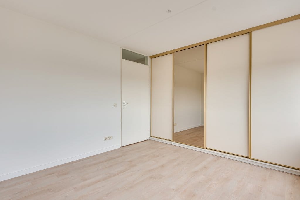 Photo 22 of Brugstraat 53