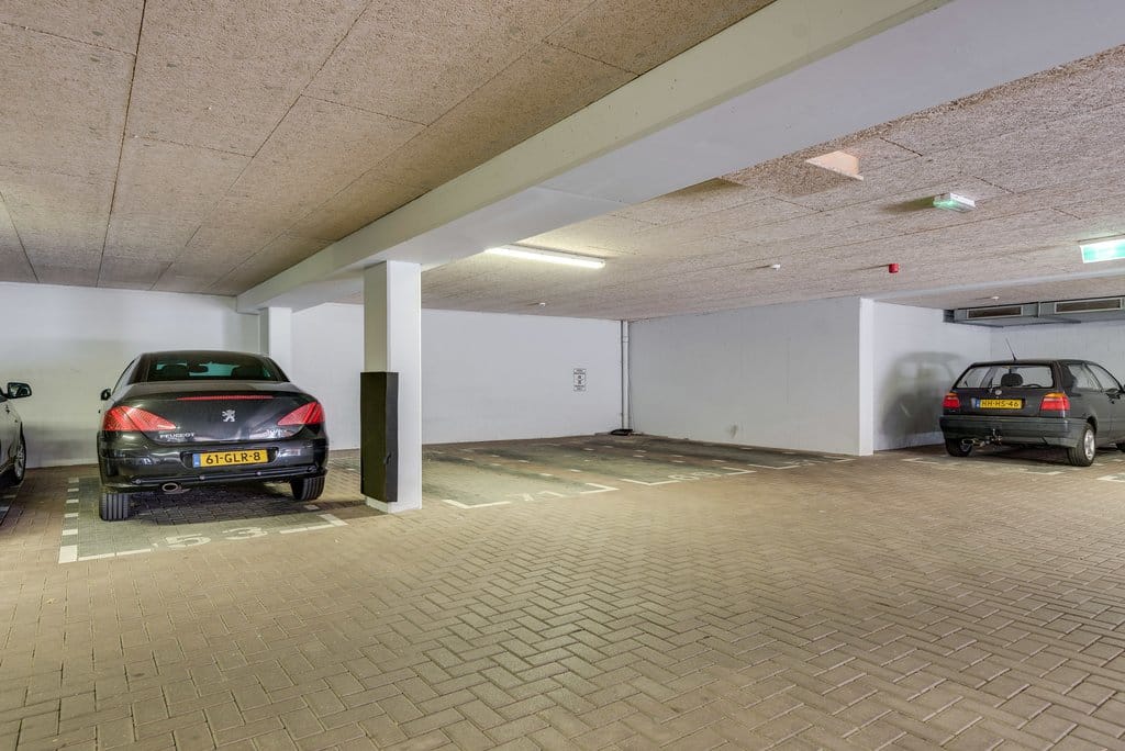 Photo 23 of Brugstraat 53