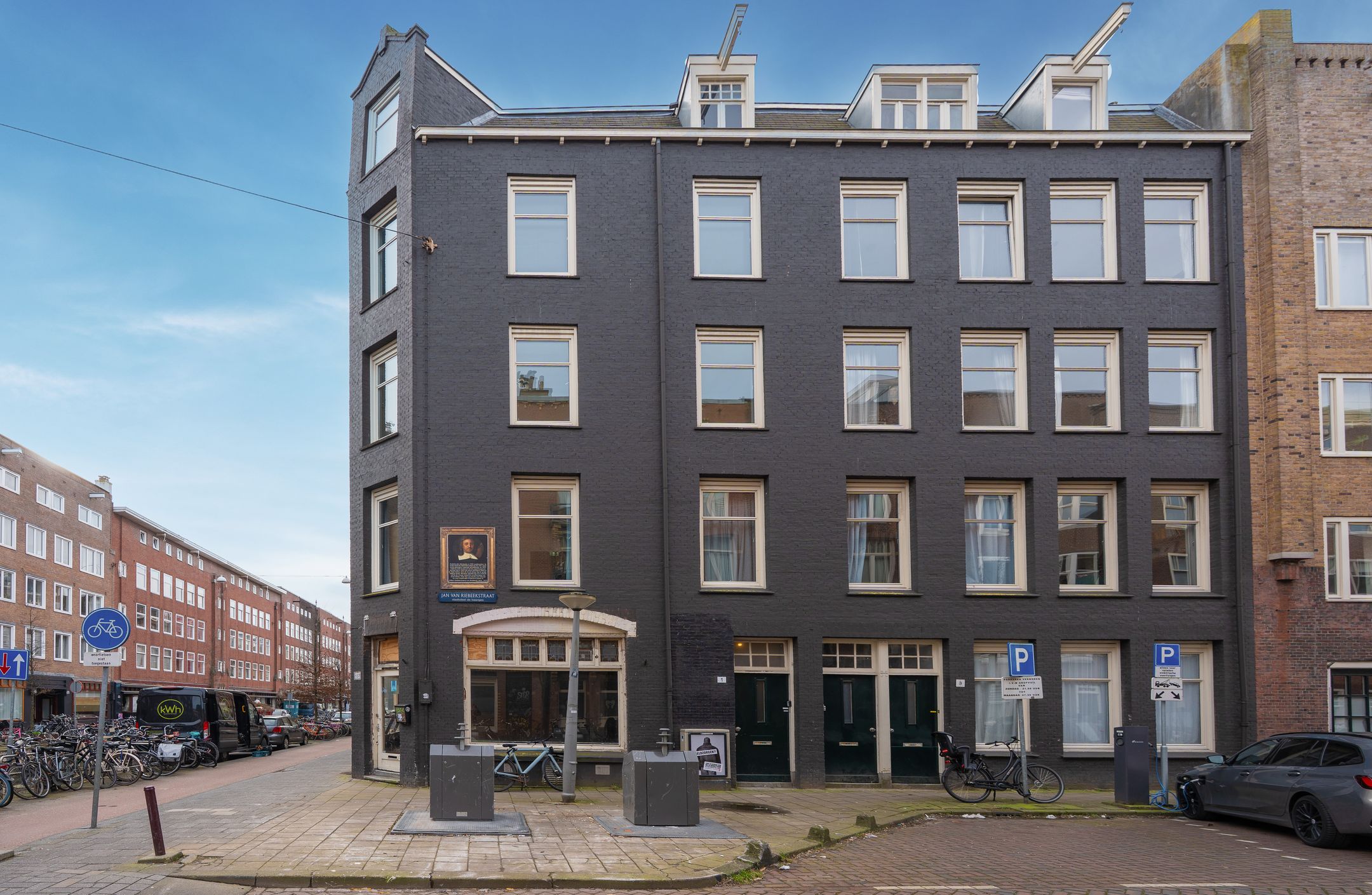 Jan van Riebeekstraat 1- 1 2