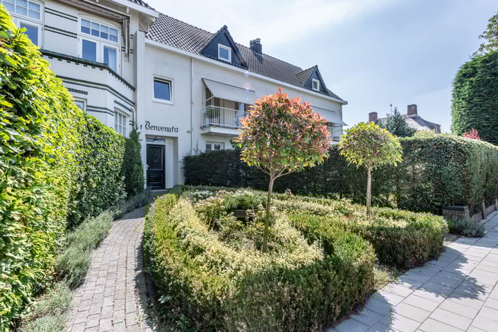 Photo 2 of Hartenlustlaan 1-A2