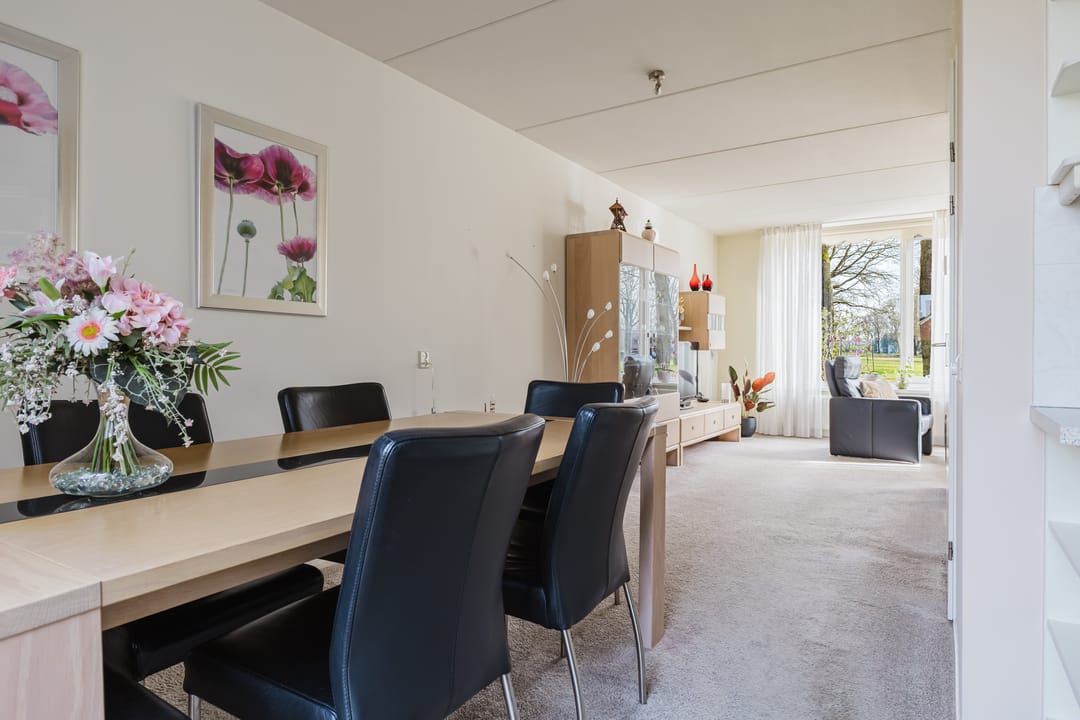 Spacious and well maintained semi detached house with garage in quiet Wijnjewoude — 26