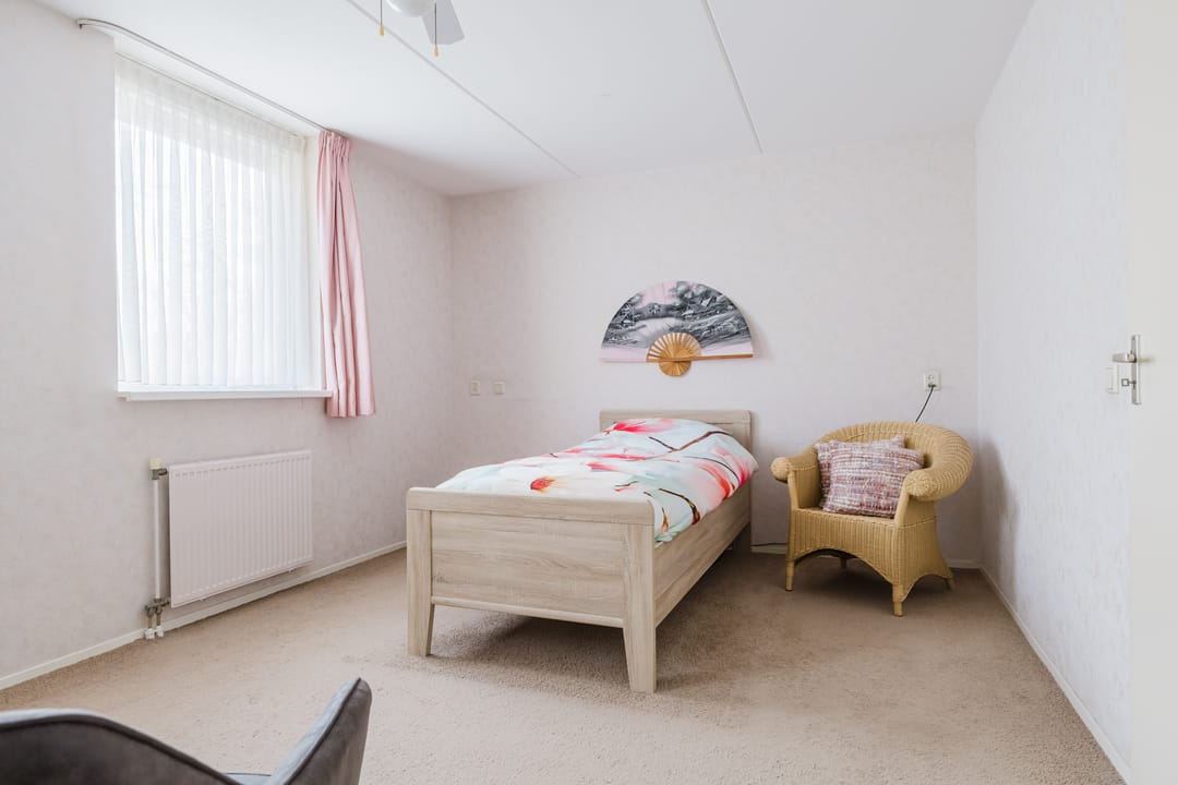 Spacious and well maintained semi detached house with garage in quiet Wijnjewoude — 39