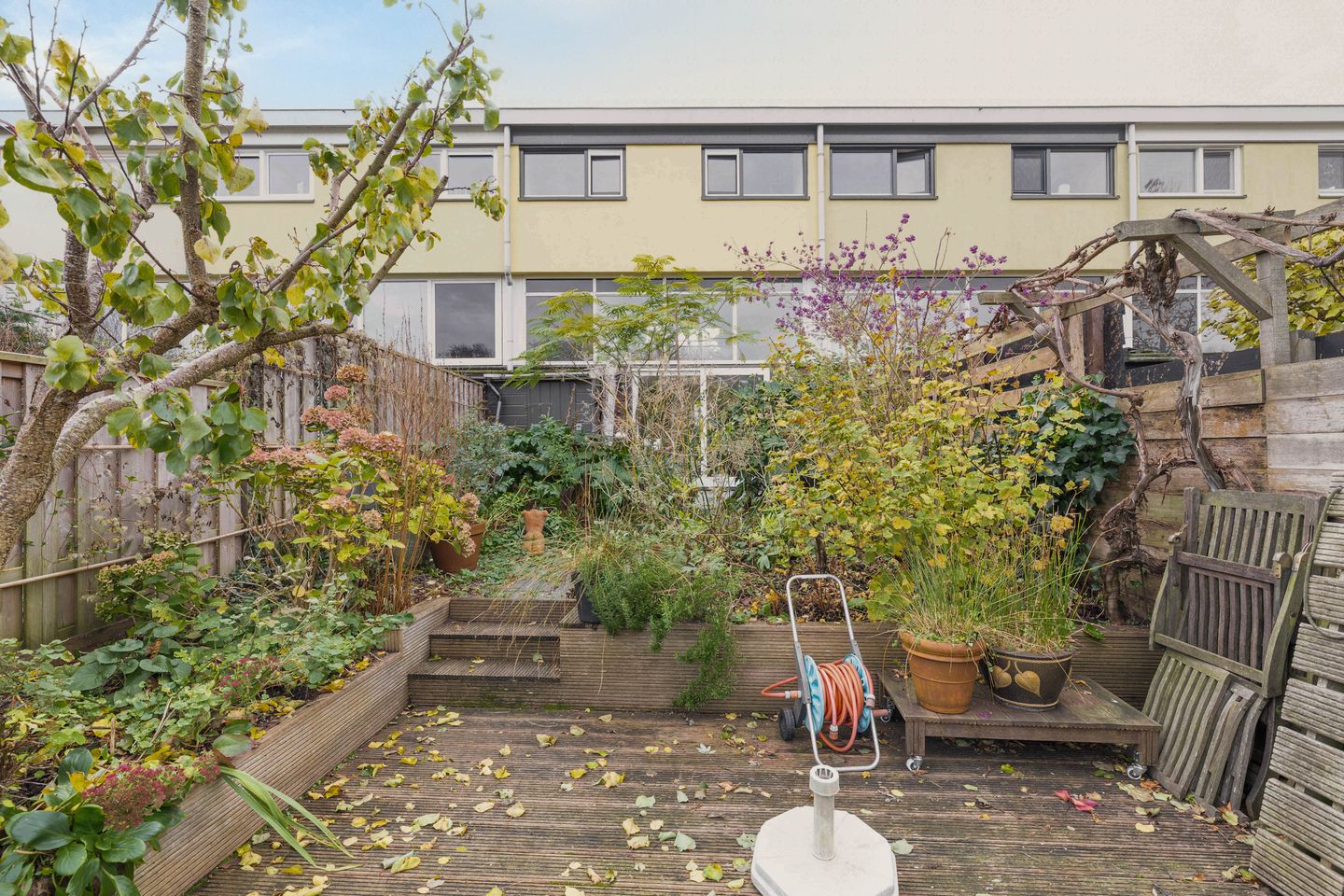 Split-Level Home with Water Views and Private Dock in Wormerveer — 22