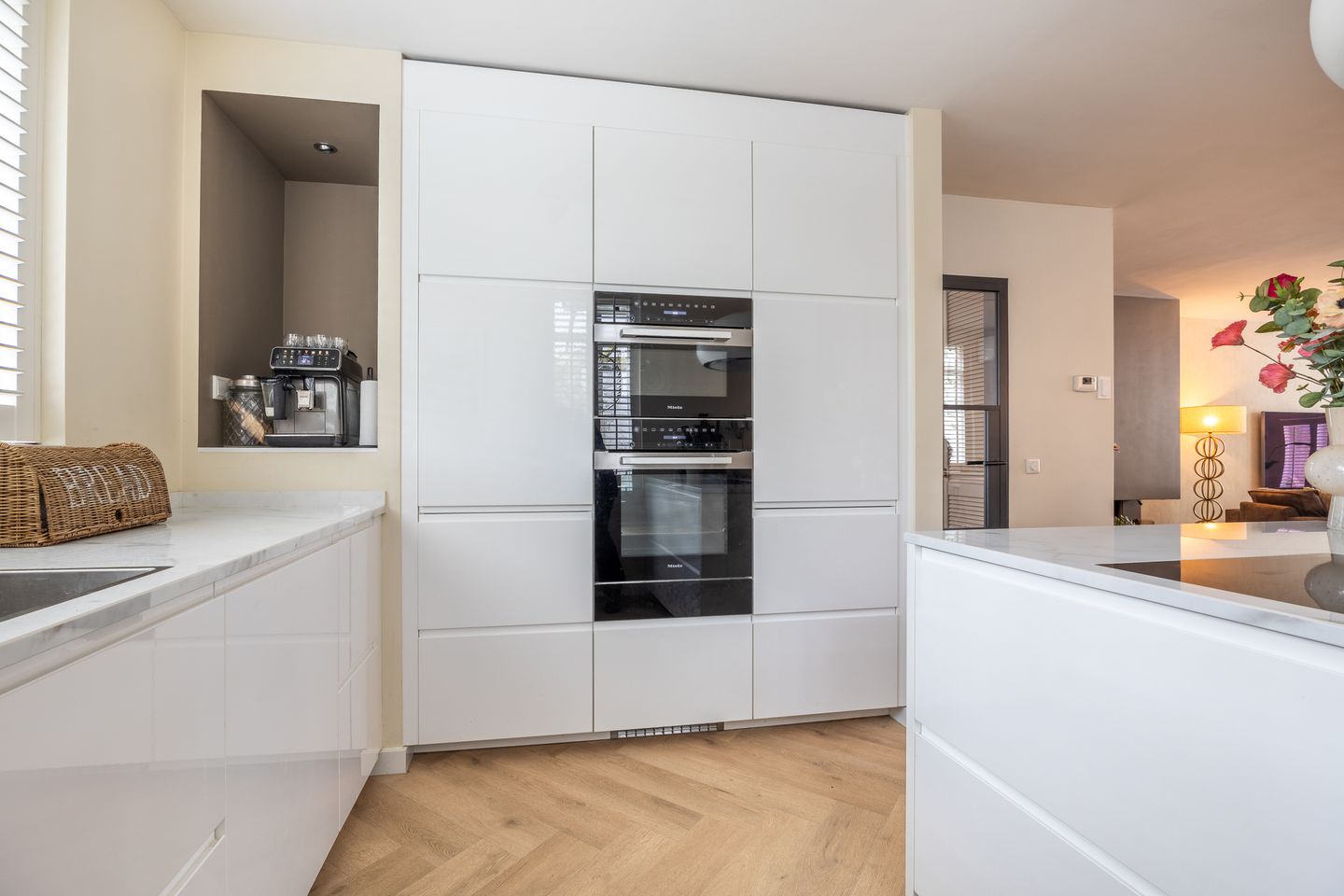 Foto 19 van Roerdomp 24