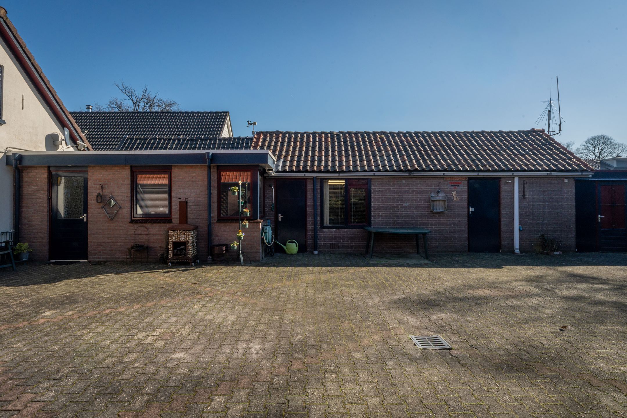 Photo 36 of Meidoornstraat 5