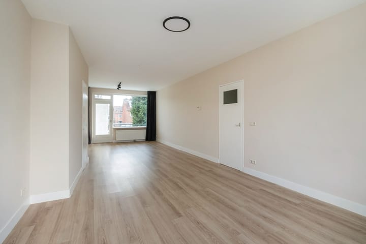 Photo 4 of Van Brakellaan 27