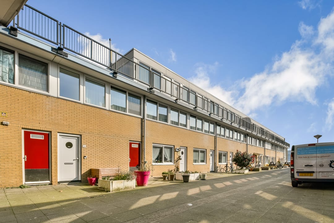 Modern corner apartment with bought-off leasehold and Energy Label A in Amsterdam IJplein — 15