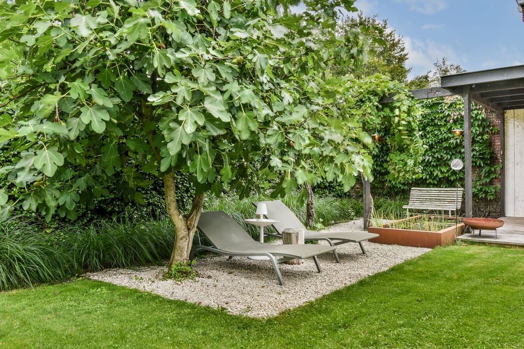 Stylish 1930s Semi-Detached Home with 5 Bedrooms in Sassenheim Center — 16