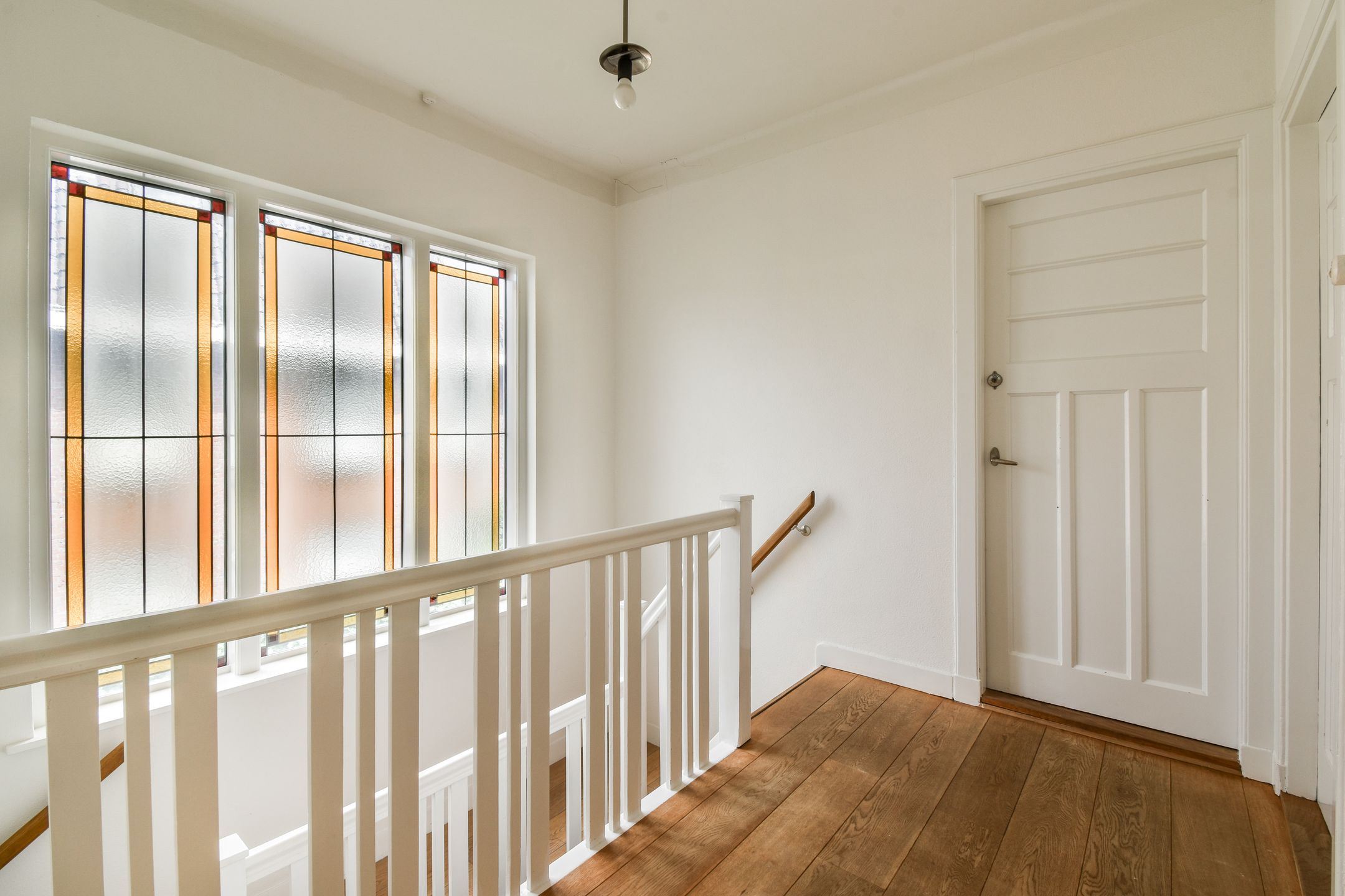 Stylish 1930s Semi-Detached Home with 5 Bedrooms in Sassenheim Center — 17