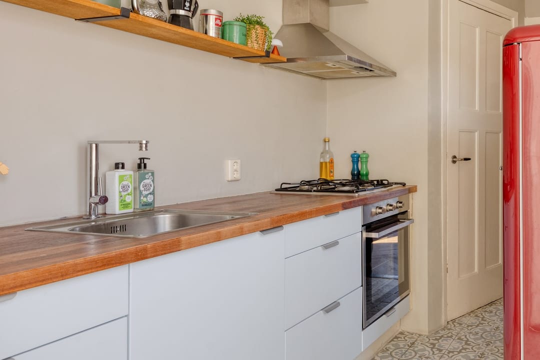 Photo 11 of Tollensstraat 145