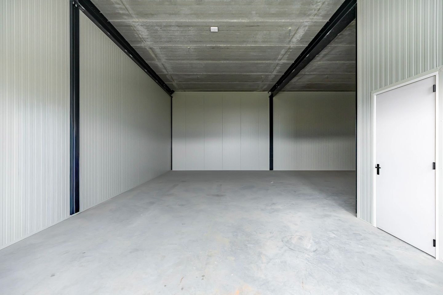 View photo 5 of Glasblazer 5-E