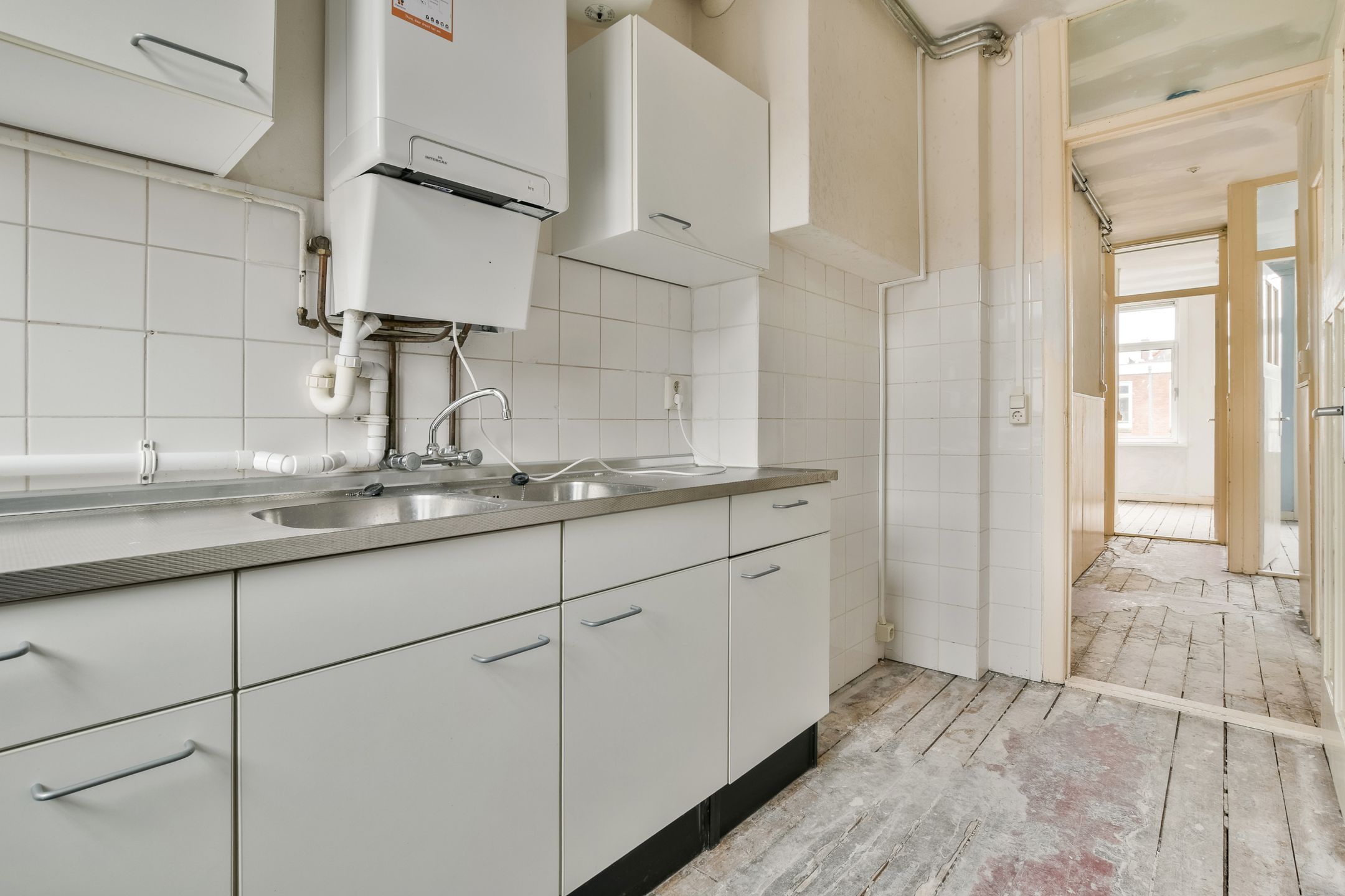 Spacious and light 3-room apartment in Amsterdam Rivierenbuurt — 12