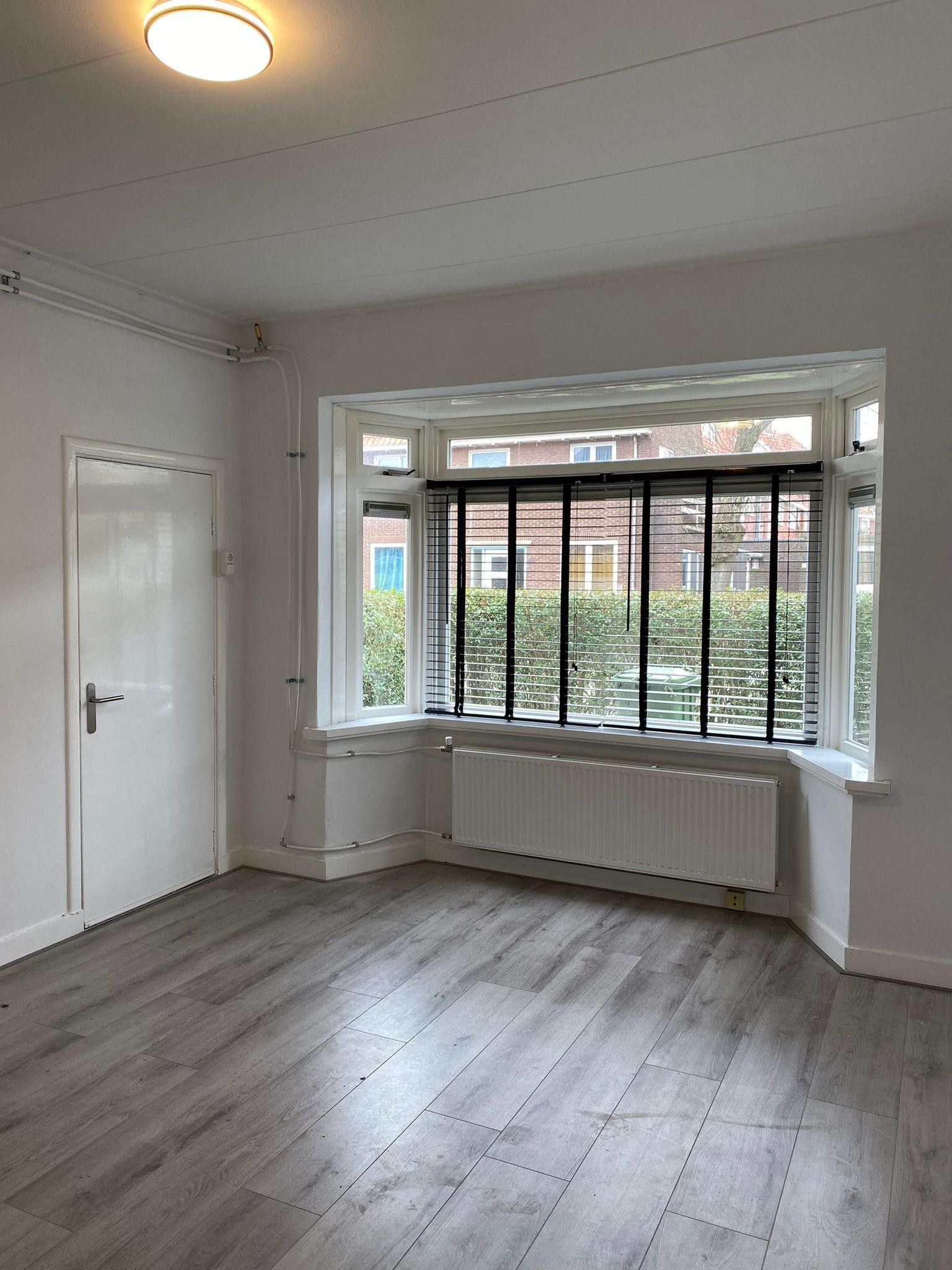 Photo 6 of Diepenbrockstraat 71