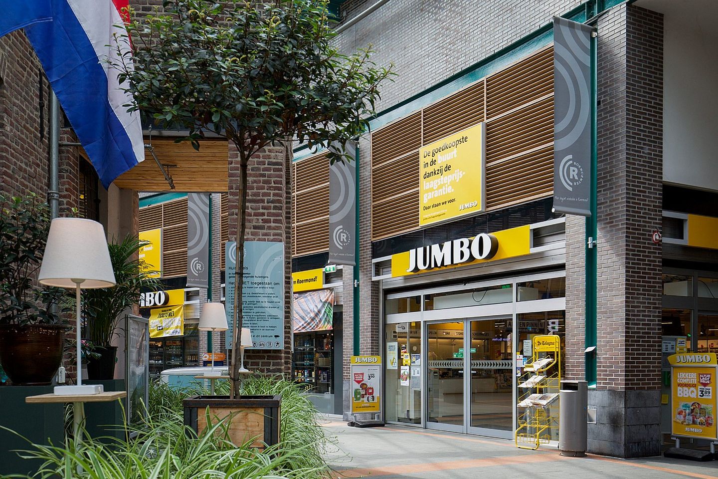 Bekijk foto 3 van Roersingelpassage 1